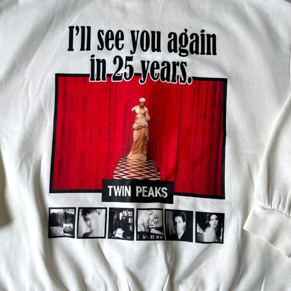 Last one! H&M NWT Twin Peaks David Lynch Women Crew Neck Oversized Sweatshirt - Picture 16 of 16